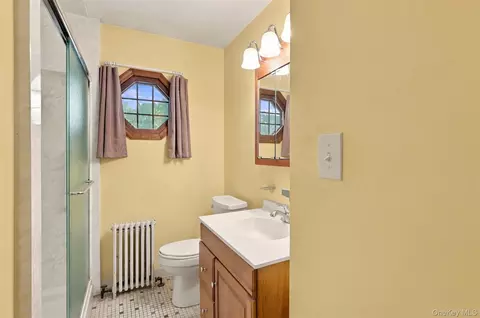 Bath - 199 Lauer Rd, Poughkeepsie, NY 12603 photo 4 of 4