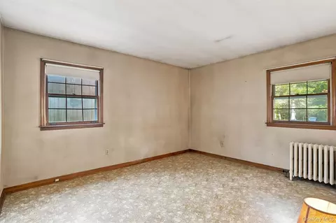 Bedroom - 199 Lauer Rd, Poughkeepsie, NY 12603 photo 3 of 4