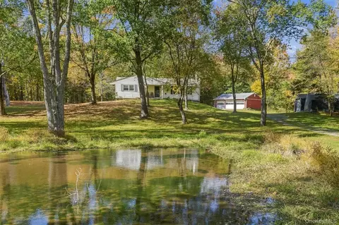 Exterior - 199 Lauer Rd, Poughkeepsie, NY 12603 photo 7 of 11
