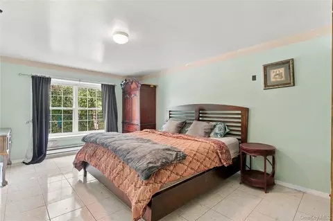 Bedroom - 9 Ash Rd, Fishkill, NY 12590 photo 5 of 11