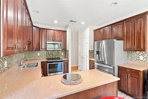 Kitchen - 9 Ash Rd, Fishkill, NY 12590 photo 2 of 4