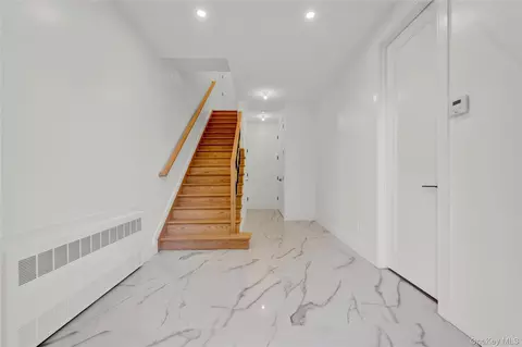 12 Sherman Dr #202, Ramapo, NY 10977