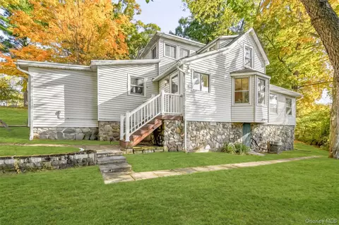 36 Weygant Hl, Highland Mills, NY 10930