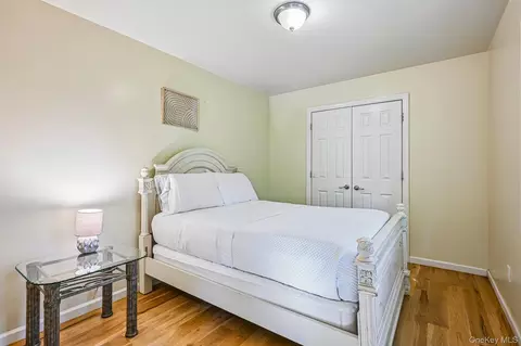 Bedroom - 57 Hampton Ct, Bridgehampton, NY 11932 photo 4 of 8