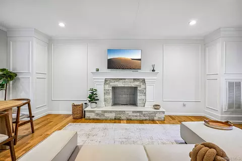Living - 57 Hampton Ct, Bridgehampton, NY 11932 photo 1 of 1