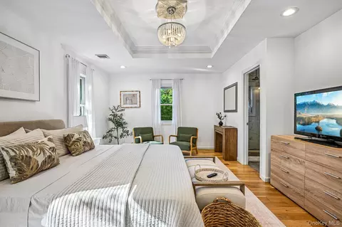 Bedroom - 57 Hampton Ct, Bridgehampton, NY 11932 photo 2 of 8