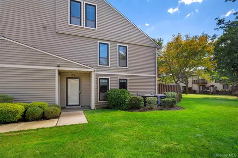 100 Daly Blvd #1901, Oceanside, NY 11572