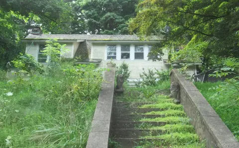 301 Route 32, Central Valley, NY 10917