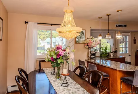 Dining - 60 S Gate Dr, Poughkeepsie, NY 12601 photo 3 of 5