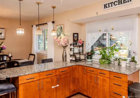 Kitchen - 60 S Gate Dr, Poughkeepsie, NY 12601 photo 4 of 5