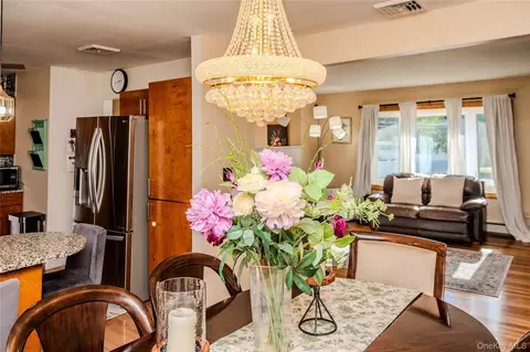 Dining - 60 S Gate Dr, Poughkeepsie, NY 12601 photo 4 of 5