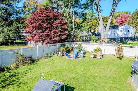 Exterior - 60 S Gate Dr, Poughkeepsie, NY 12601 photo 9 of 10