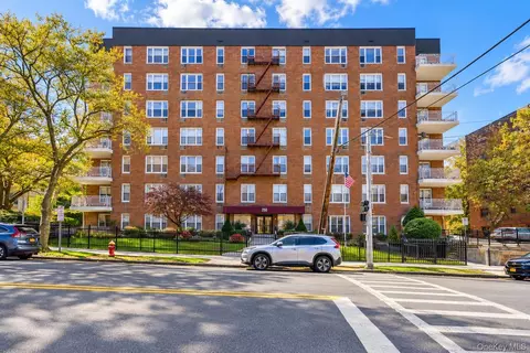 250 N Broadway #5B, Yonkers, NY 10701