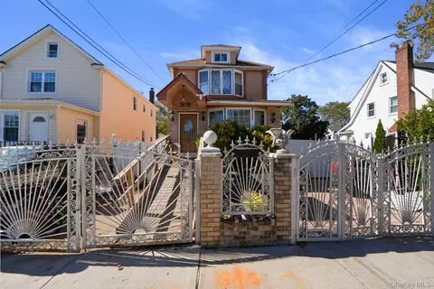 11030 214th St, New York, NY 11429