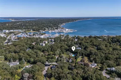 190 Wakeman Rd # A, Hampton Bays, NY 11946