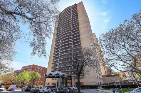 66-36 Yellowstone Blvd #A20, Forest Hills, NY 11375