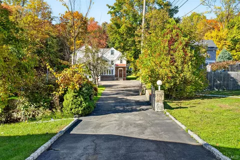 1720 E Main St, Yorktown, NY 10547