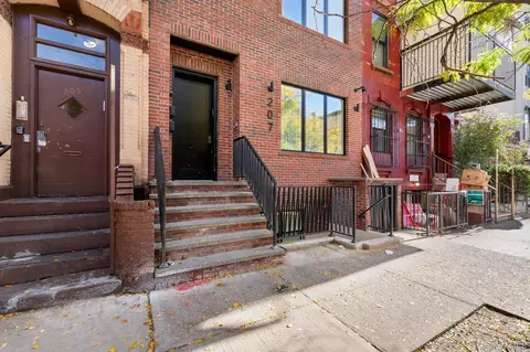 207 Lee Ave, Brooklyn, NY 11206
