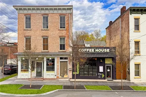 47 Lander St, Newburgh, NY 12550