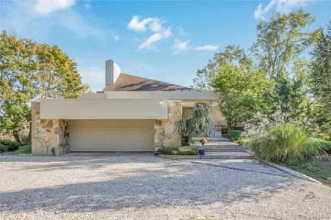 5 Kew Ct, Northport, NY 11768