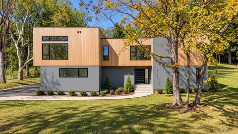 28 Mclain St, Mount Kisco, NY 10549