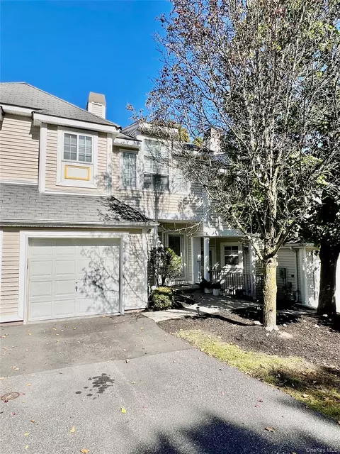 154 Delafield Ln #15B, Newburgh, NY 12550