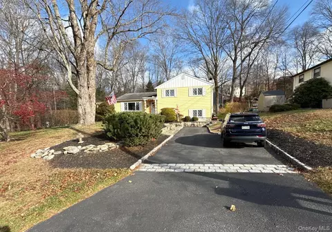 10 Woodland Pl, Ramapo, NY 10952