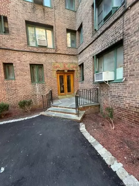 1545 Archer Rd #1G, New York, NY 10462