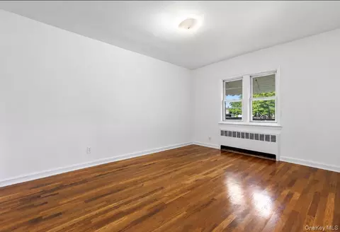 Other - 1147 E 223rd St, New York, NY 10466 photo 2 of 6