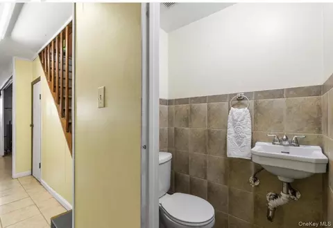Entry Way - 1147 E 223rd St, New York, NY 10466 photo 3 of 3
