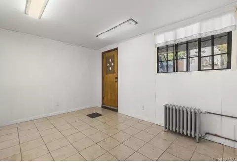 Other - 1147 E 223rd St, New York, NY 10466 photo 3 of 6