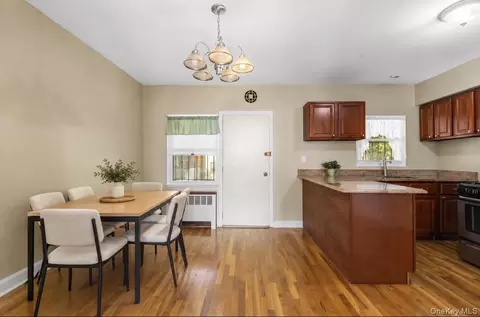 Dining - 1147 E 223rd St, New York, NY 10466 photo 1 of 1