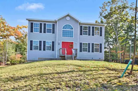 3 Chester St, Thompson, NY 12775