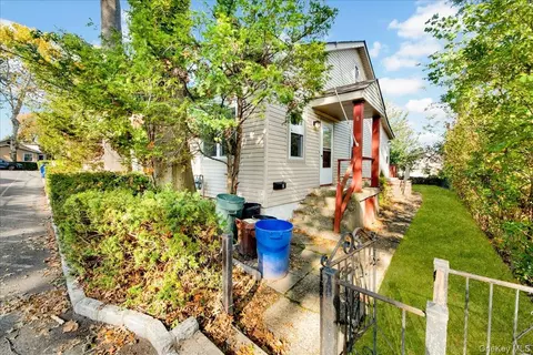 8 Soundview Ter #8, New York, NY 10465