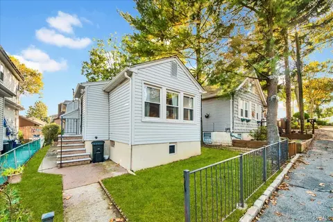 71 Balsam Pl #71, New York, NY 10465