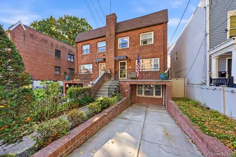 6121 Huxley Ave, New York, NY 10471