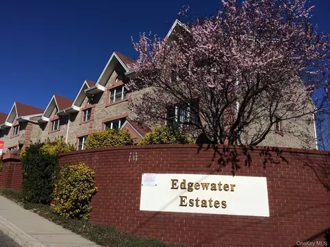114-63 Dalian Ct, New York, NY 11356