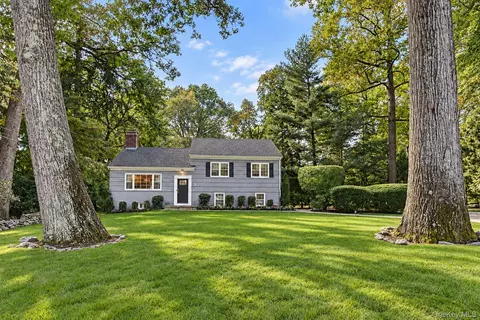 30 Woodland Dr, Rye Brook, NY 10573
