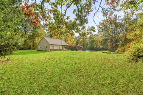 Exterior - 161 Quaker St, Wallkill, NY 12589 photo 6 of 10