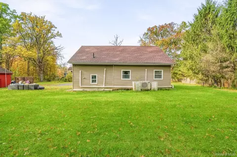 Exterior - 161 Quaker St, Wallkill, NY 12589 photo 7 of 10