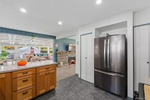 Entry Way - 23 Vail Rd, La Grange, NY 12603 photo 4 of 6