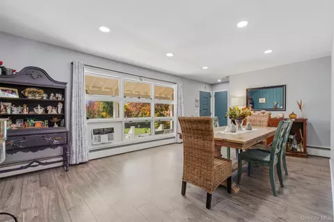 Dining - 23 Vail Rd, La Grange, NY 12603 photo 4 of 4