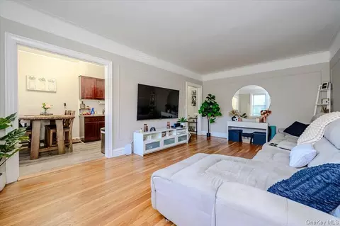 19 William St #1F, Mount Vernon, NY 10552