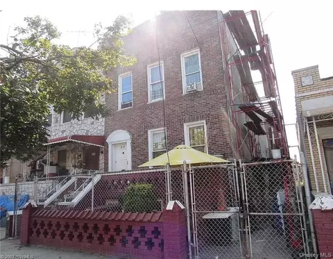 202 Malta St, Brooklyn, NY 11207