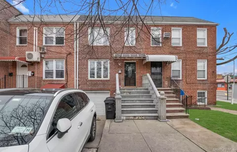 69-06 Fresh Meadow Ln, New York, NY 11365