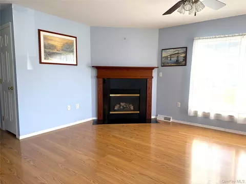 Living - 32 Naples Dr, Poughkeepsie, NY 12603 photo 2 of 2