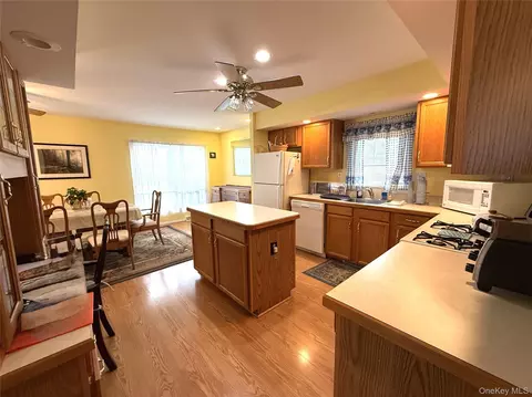 Kitchen - 32 Naples Dr, Poughkeepsie, NY 12603 photo 1 of 3