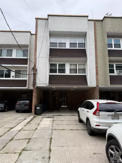 119-49 6th Ave, New York, NY 11356
