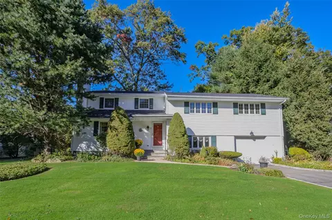 64 Wyoming Dr, Huntington Station, NY 11746