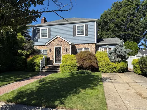 464 Duryea Ter, West Hempstead, NY 11552